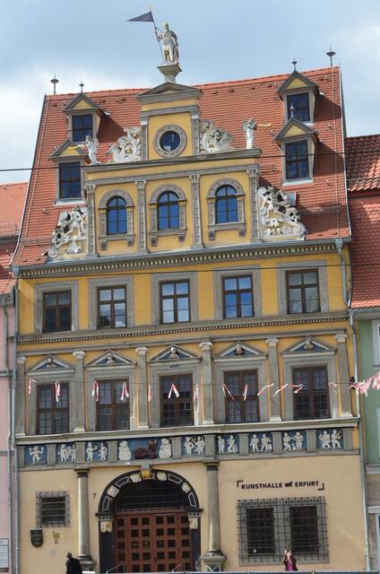 Prachtvoll restaurierte Fassaden