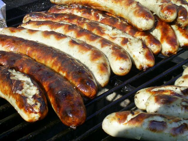 Überall duftet und grüßt die Rostbratwurst | Foto: Foto: Christian Bier