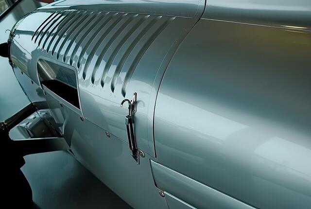 Professor Ferdinand Porsche hat ihn entwickelt: den Auto Union Grand  Prix Typ C