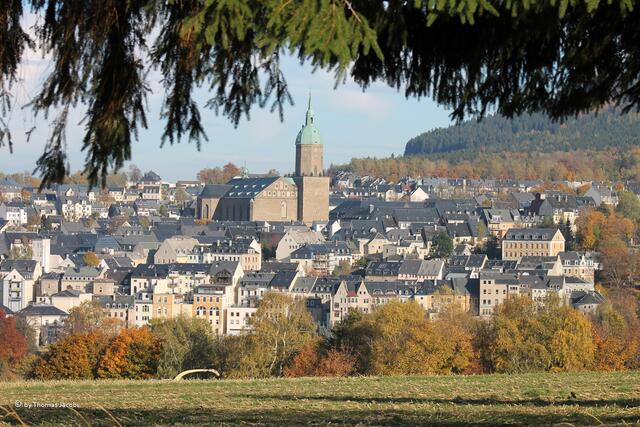 ...Hundesportplatz, von wo aus man diese Sicht auf St. Annen hat.