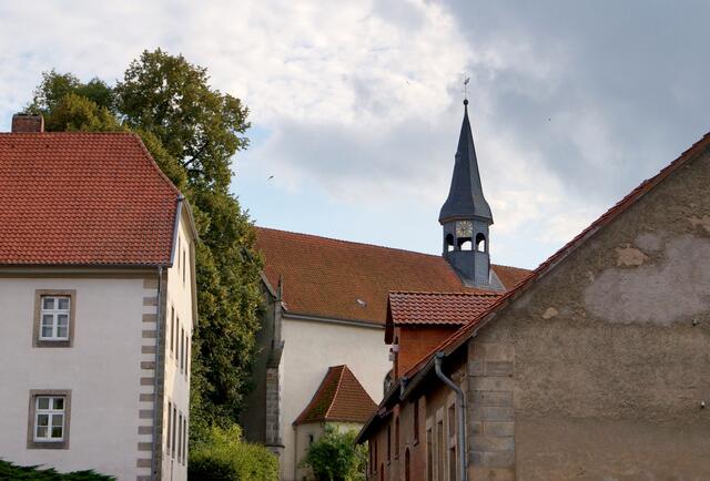 Kloster Wülfinghausen. Das Kloster wurde im Jahr 1236 als Augustinerinnenkloster gegründet