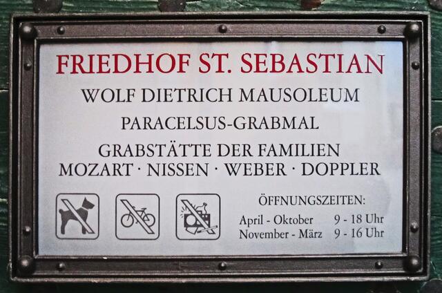 07.- 13.10.2013  Perle Istrien. 
Heimfahrt. 12. - 13.10.2013.                                                               12.10.2013. Salzburg.                                                    Friedhof St. Sebastian.