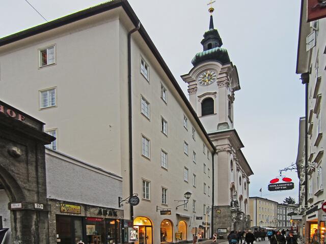 07.- 13.10.2013  Perle Istrien. 
Heimfahrt. 12. - 13.10.2013.                                                               12.10.2013. Salzburg.                                                        Linzer Gasse.                                                   Sebastianskirche (1749–1753). Barock.