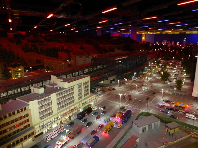 Bahnhof Zoo (Zoologischer Garten) bei Nacht