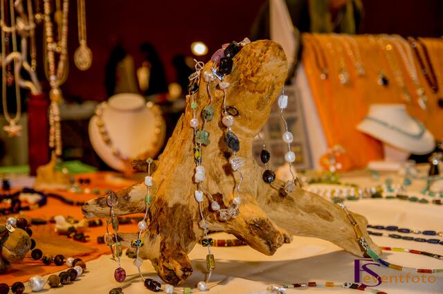 Friedberger Kunsthandwerkermarkt 2013 in der Friedberger Stadthalle