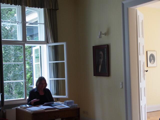 Susanne Reich. Skulpturen ertasten: Ausstellung in der Villa "Fritz-Behrens-Stiftung"
