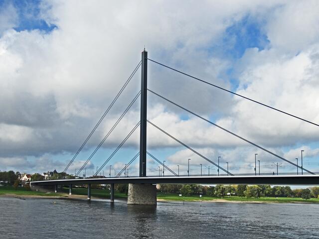 Düsseldorf   24.10.2013