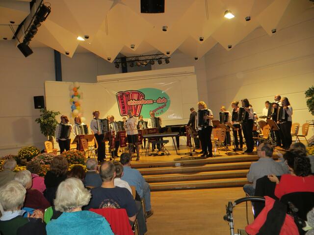 Das 1. Orchester mit Lisa Hintzke!