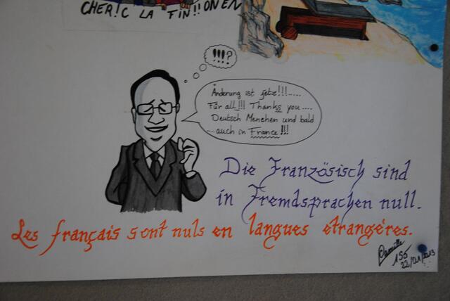 Die französischen Jugendlichen bringen lustige Karikaturen mit | Foto: privat