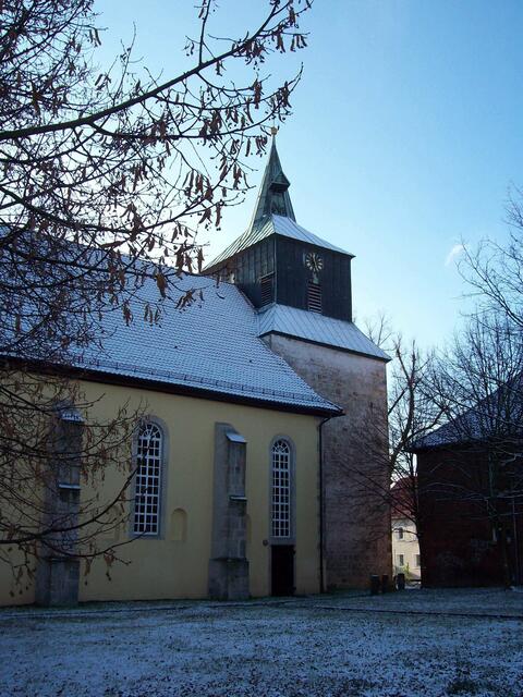 Am Donnerstag, 2. Januar kommen die Andachtsbesucher/innen in der St. Alexandri-Kirche in Eldagsen (Marktplatz 1, 31832 Springe-Eldagsen) zusammen. Die Andacht gestalten Heike Riemer und Heike Lemon.