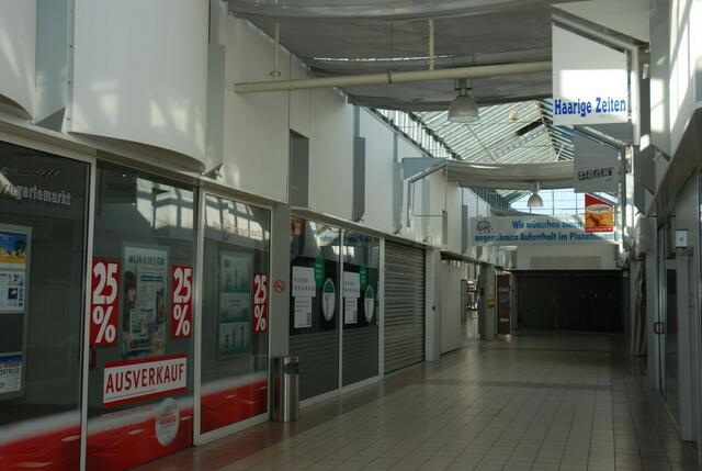 Garbsen, Auf der Horst, planetencenter: leere