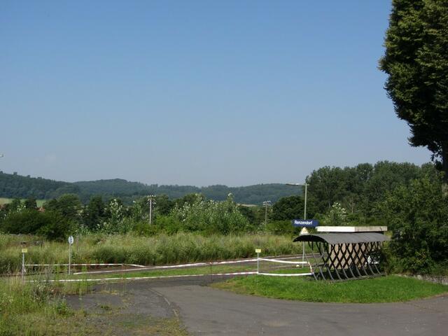 In Renzendorf ist der Bahnsteig abgesperrt ...