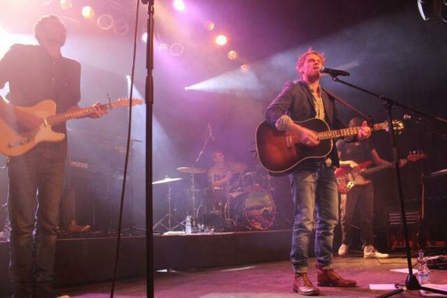 Johannes Oerding und Band in der Musikkantine.