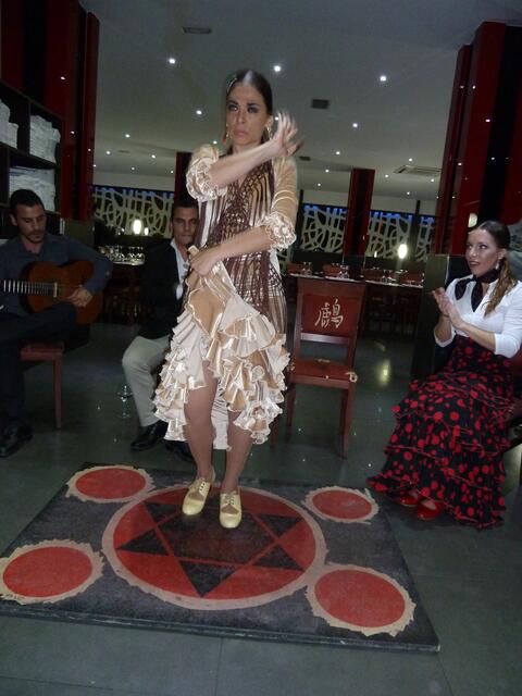 Einfach gut die Tänzerin.