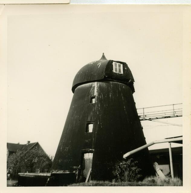 1974 - man sieht der Mühle an das hier wirklich viele Jahre lang hart gearbeitet wurde                                (Foto Dieter Goldmann)
