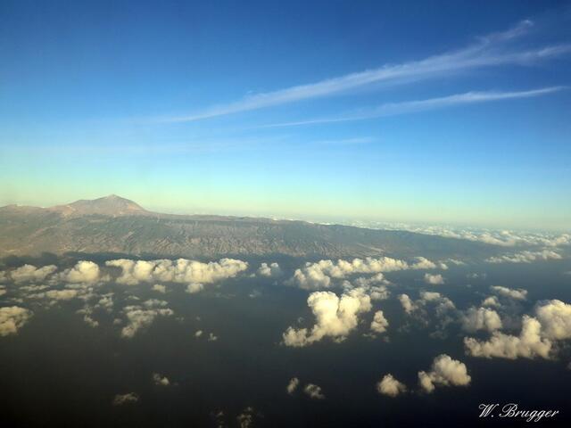 Das vorweg genommene Abflugsbild: Der Teide im Morgenlicht