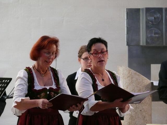 Ellgauer Zweigesang Herta und Marlies