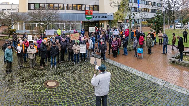 Abschluss der Demonstration vor immer noch rund 80 Teilnehmern