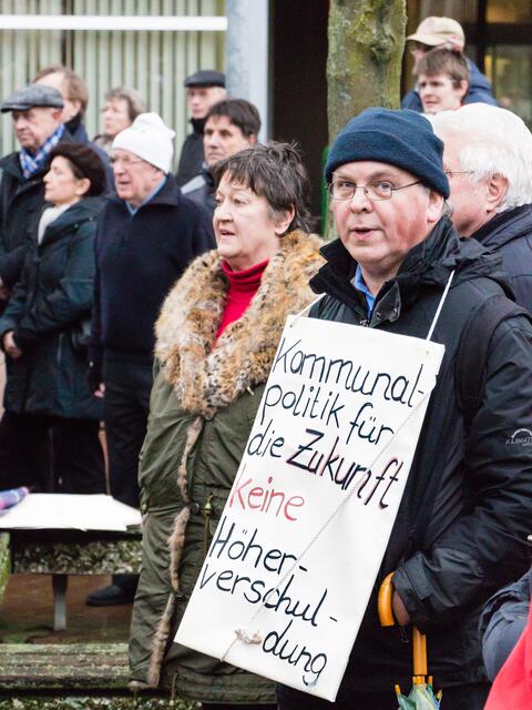 Plakat gegen die unverantwortliche Laatzener Verschuldungspolitik