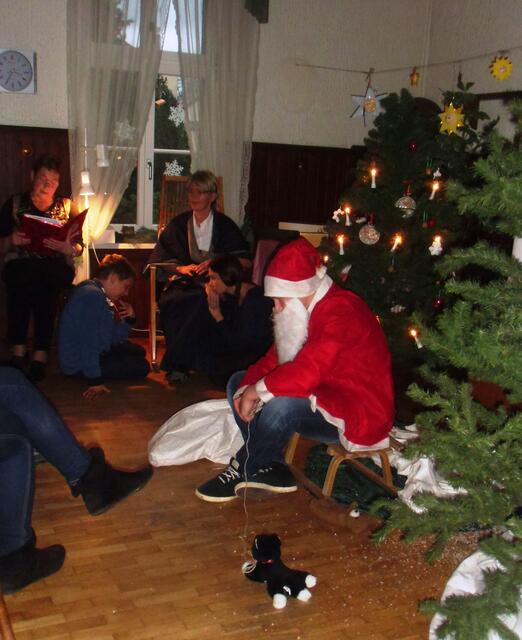Aus der Geschichte- Das Kätzchen und der Weihnachtsmann