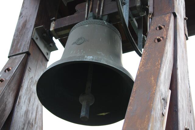 Die Glocke der Hedwigskapelle in Völksen läutet am Sonntag, den 29. Dezember zur Heiligen-Nächte-Andacht (Alte Heerstraße, 31832 Springe-Völksen) | Foto: Annette Buß