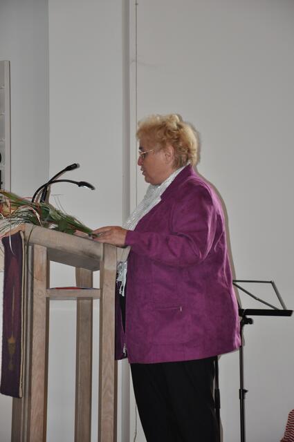 Frau Helga Mauthe bei ihrer genialen Rede