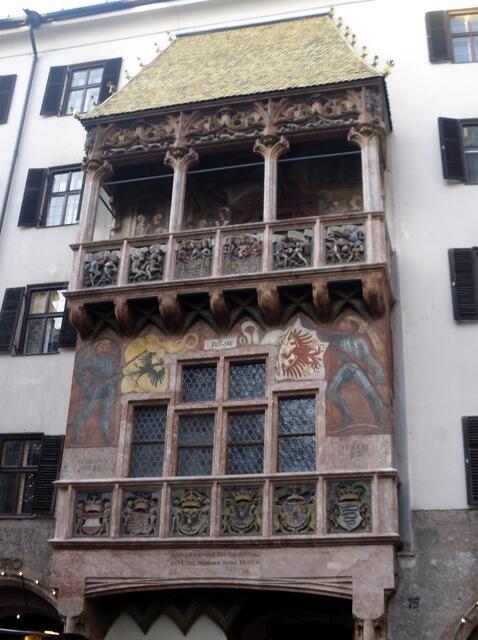 Dort  wird das Leben von Kaiser Maximilian I. nachgezeichnet.