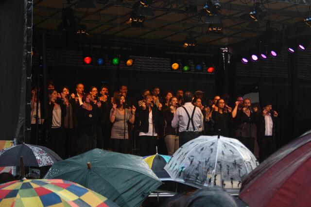 Martin Seilers A-cappella Neugründung Greg is Back riss das Publikum am Eröffnungstag des Stadtfestes zu Beifallsstürmen hin
