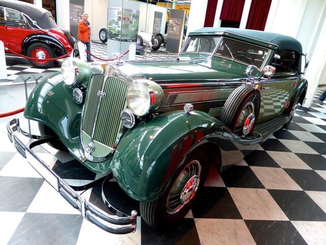 Der Horch 853, ein Sport-Cabriolet, seit Februar 1935 produziert, war eines der schönsten Automobile der dreißiger Jahre.