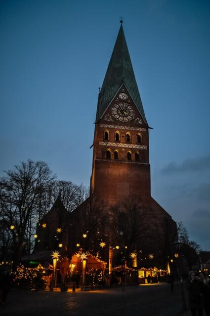 Weihnchtsstimmung vor der St. Johannis Kirche