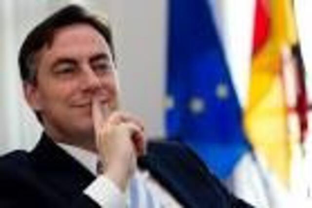 David Mc. Allister_Bis 2013 Ministerpräsident in Niedersachsen, Nachfolger von Ch. Wulff . Die inzwischen auch im Bund total abgewählte FDP war als Koalitionspartner der "Klotz am Bein" ! In Sachen Tourismusförderung sowieso! Herr Wöhler im U-Ministerium, nun auch unter den Grünen auf gleichem Stuhl, schrieb mir jetzt wieder den gleichen Unsinn zur Kanutourismusförderung! | Foto: abendblatt.de