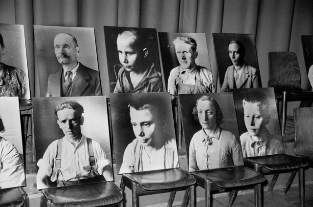 1000-Jahr-Feier Döhren: Fotoausstellung über die Zwangsarbeiter der Döhrener Wolle bei St. Petri.