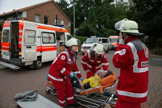 Einsatzübung mit der Feuerwehr am Hotel Haase, © K. Zaengel
