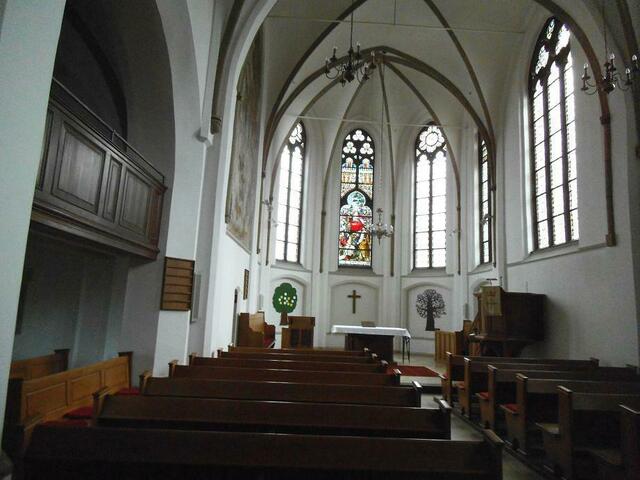 hier gibt es die evangelische Kirche zu sehen