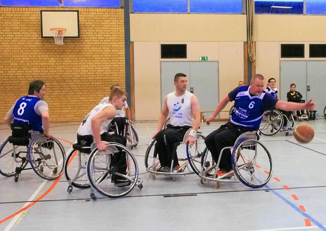 Die RSG Langenhagen im Spiel mit den Stralsund Pirates. Foto Anke Bodenstein