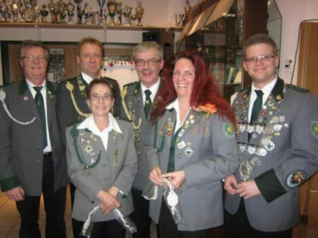 Jahresbeste 2013 (v.l.n.r.): Klaus Gottwald, Frank Bähre,
Maria Jorke, Hans-Joachim Jorke, Bettina Kubocz, Florian Dettmer
