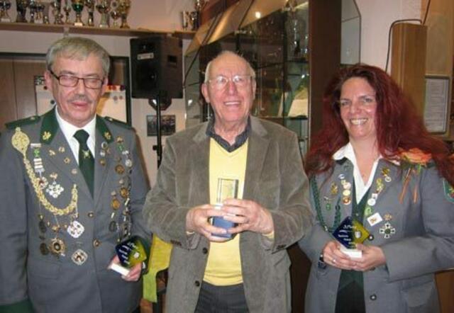 Technik-Pokalsieger (v.l.n.r.):
Hans-Joachim Jorke, Bernhard Haucke, Bettina Kubocz