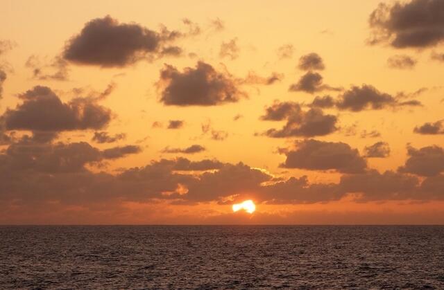 KURS NORDWEST NACH YOKOHAMA