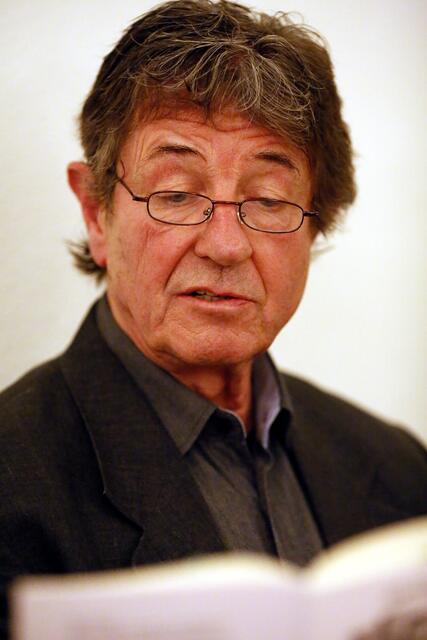 Wendl Heiß liest aus seinen „Abszessen" | Foto: Egbert Kraus