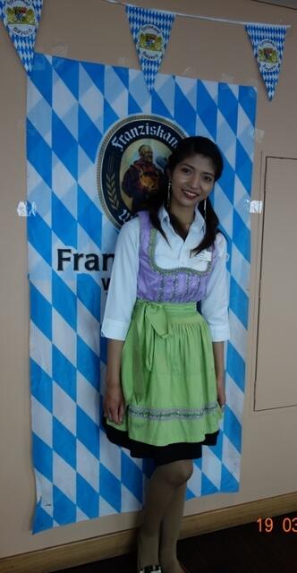 Philippinisches Dirndl