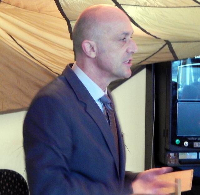 Er stellte den Besuchern  seine Ziele und  Pläne im Falle seiner Wahl vor