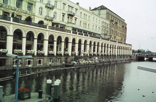 Alsterarkaden mit Alsterfleet