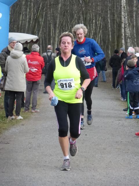 Birgit Walter hat auch schon 2 Runden um den Altwarmbüchener See geschafft.