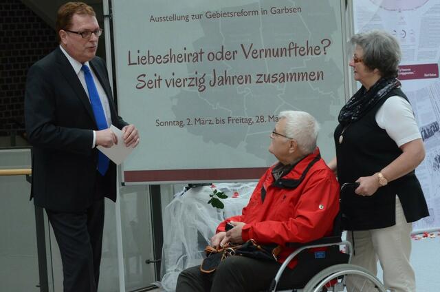 Garbsen wird 40    Bürgermeister Heuer empfängt das ehepaar Scholz, SPD Berenbostel