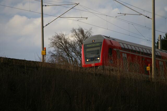 Bahnlärm - Wir haben uns zusammen mit der Bahn bei 4-Augen-Gesprächen für eine Besserung eingesetzt und dabei vieles erreicht, was angeblich unmöglich war.