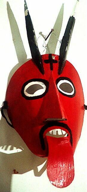 Blechmaske zum Winteraustreiben aus Podence in Nordportugal