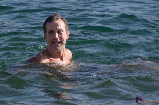 Endspurt im kommunalen Friedberg Wahlkampf 2014 - Frühlings-Anbaden im Friedberger Baggersee