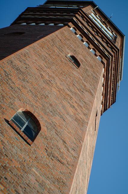 Nein, der Lehrter Wasserturm fällt nicht um ... (schmunzel)