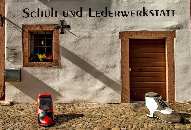Siebenmeilenstiefel in Staufen