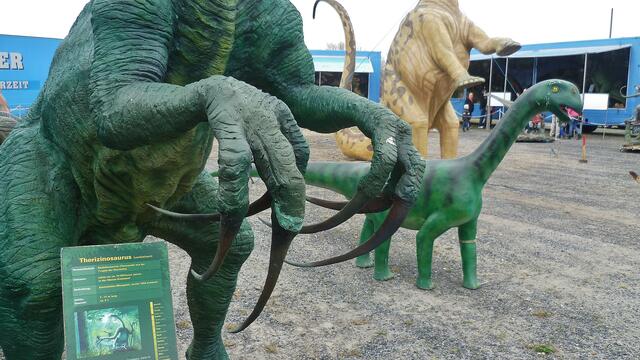 Dinosaurier in Querfurt – Im Reich der Urzeit  - am 18.3.2014 !